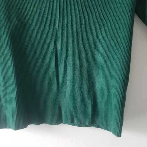 Lands End Green V Neck Ribbed Short Sleeve Sweater - Picture 3 of 6